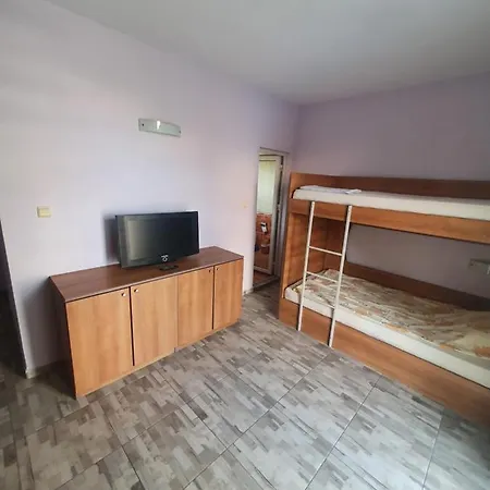 Hotel 415 فندق ساني بيتش